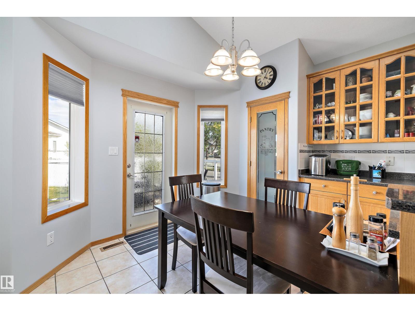 Photo 22 of 16403 88 St Nw, Edmonton AB