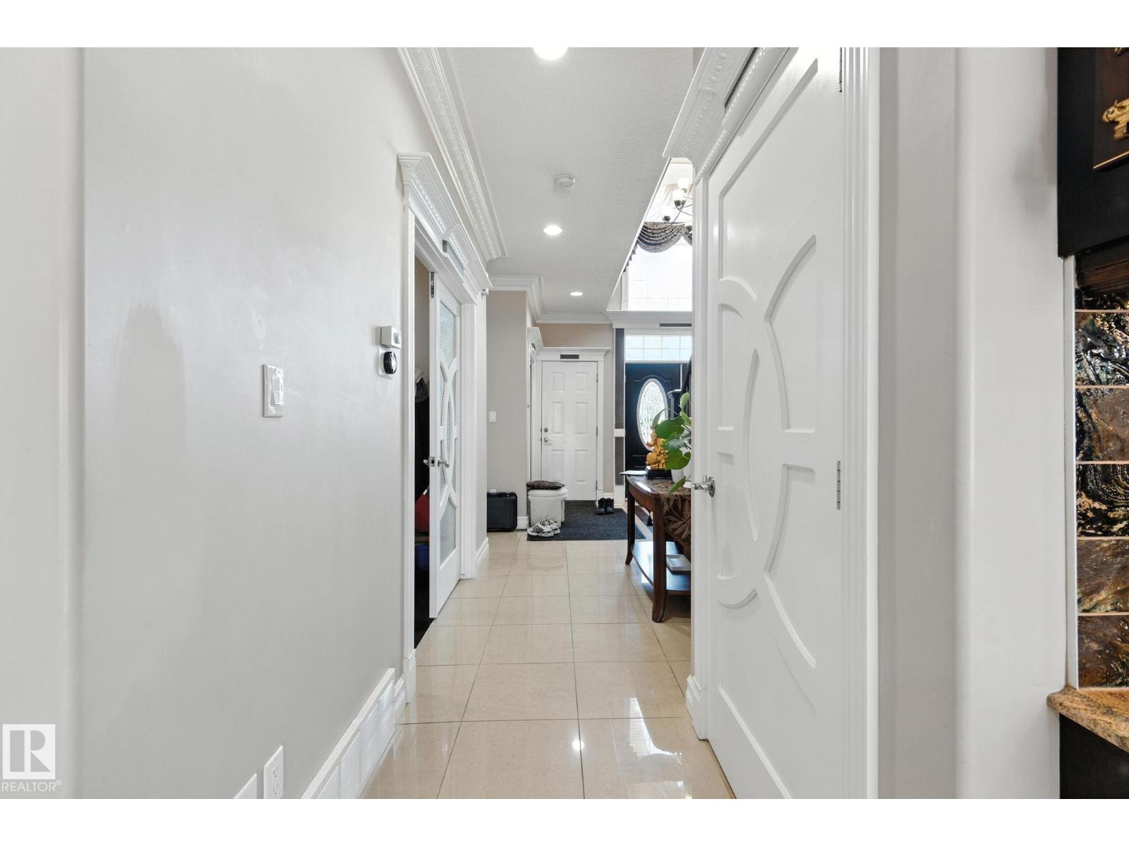 Photo 31 of 16414 60 A St Nw, Edmonton AB