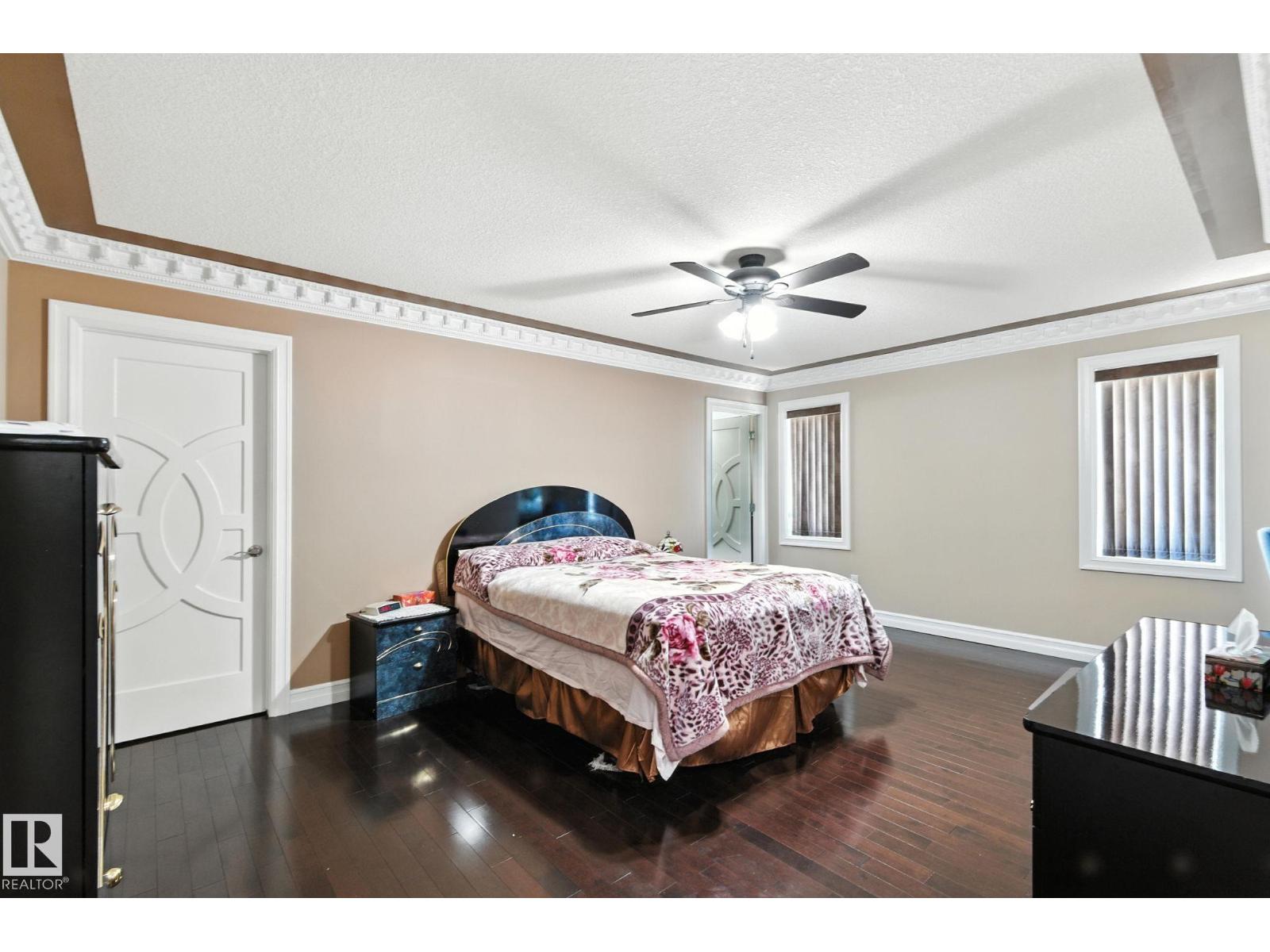 Photo 18 of 16414 60 A St Nw, Edmonton AB