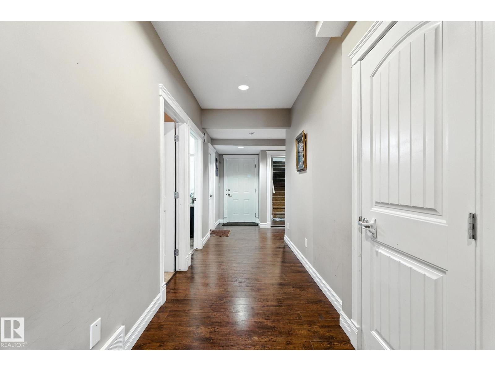 Photo 5 of 16414 60 A St Nw, Edmonton AB