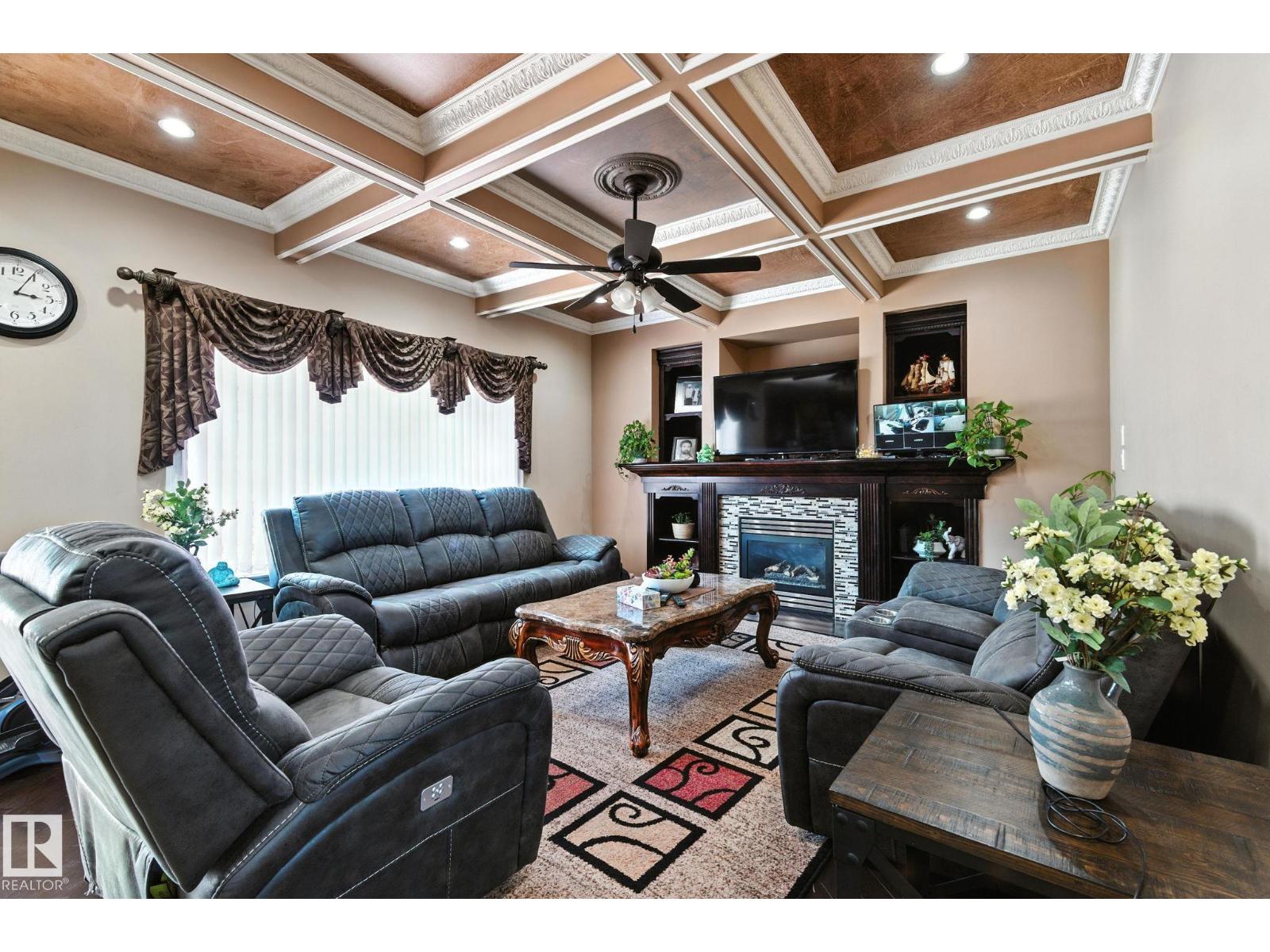Photo 13 of 16414 60 A St Nw, Edmonton AB