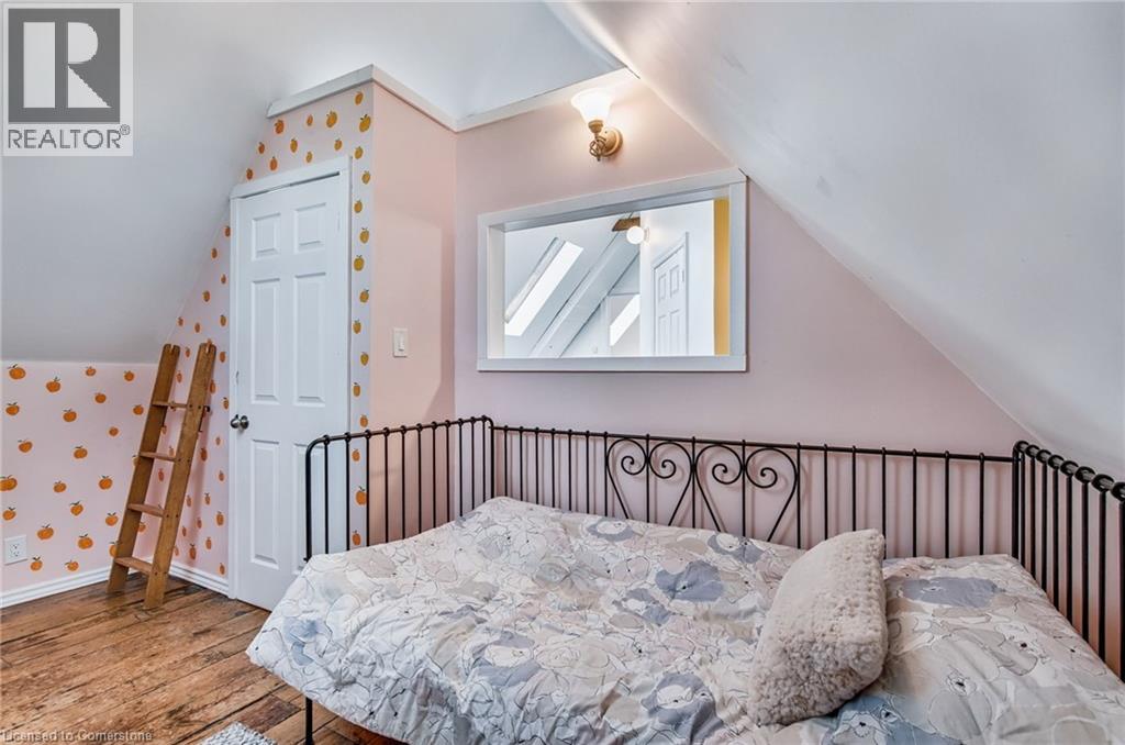 Photo 17 of 20 Locke Street S Unit 1, Hamilton ON