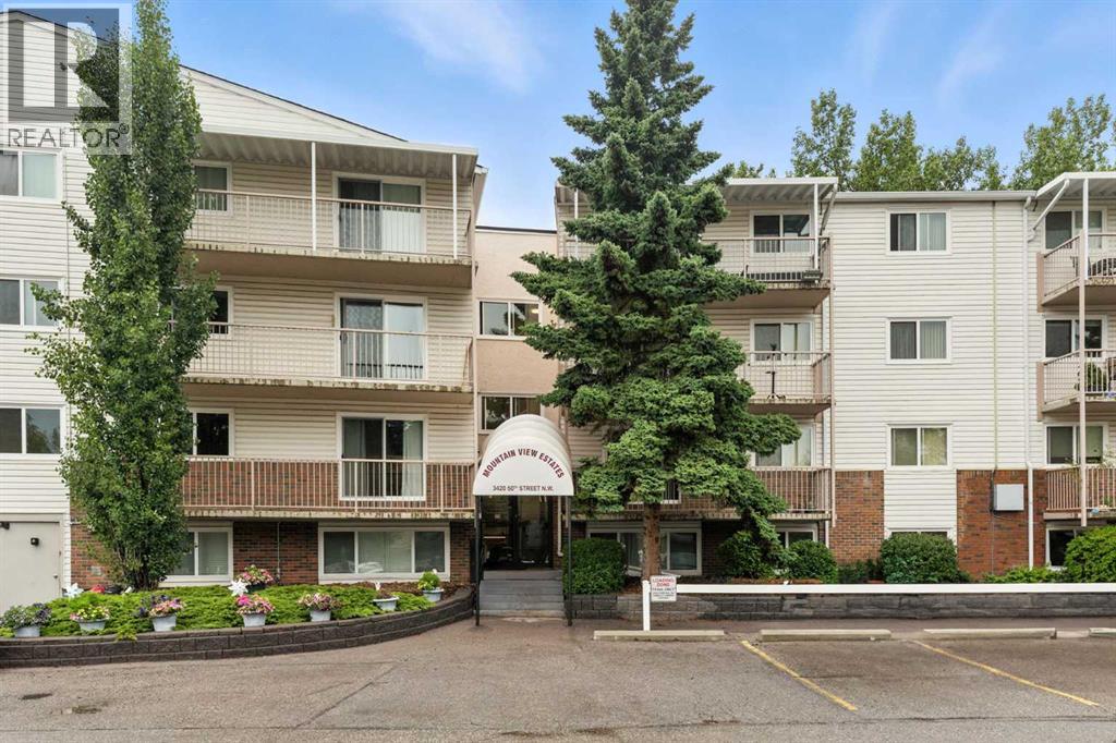 Single Family House for Sale in    Street NW Varsity Calgary 