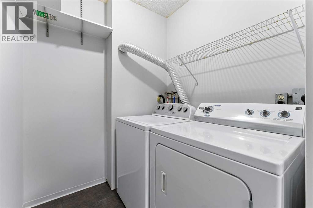 Single Family House for Sale in    Street NW Varsity Calgary 