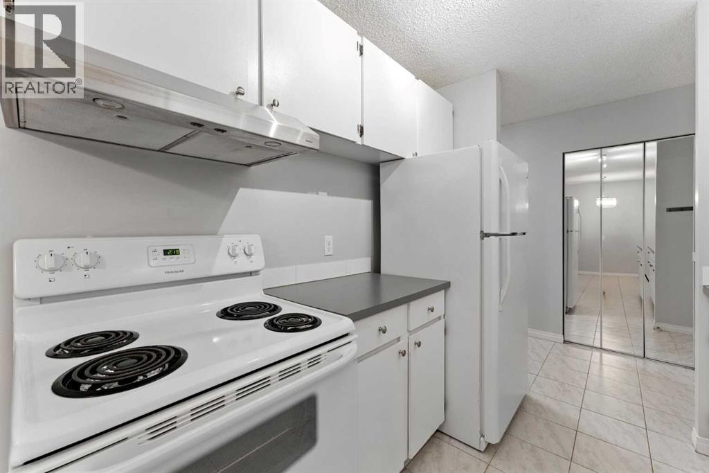 Single Family House for Sale in    Street NW Varsity Calgary 