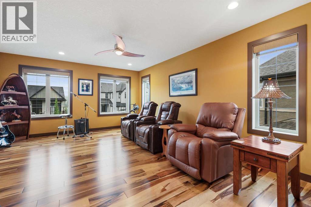 Single Family House for Sale in  Quarry Way SE Douglasdale/Glen Calgary 