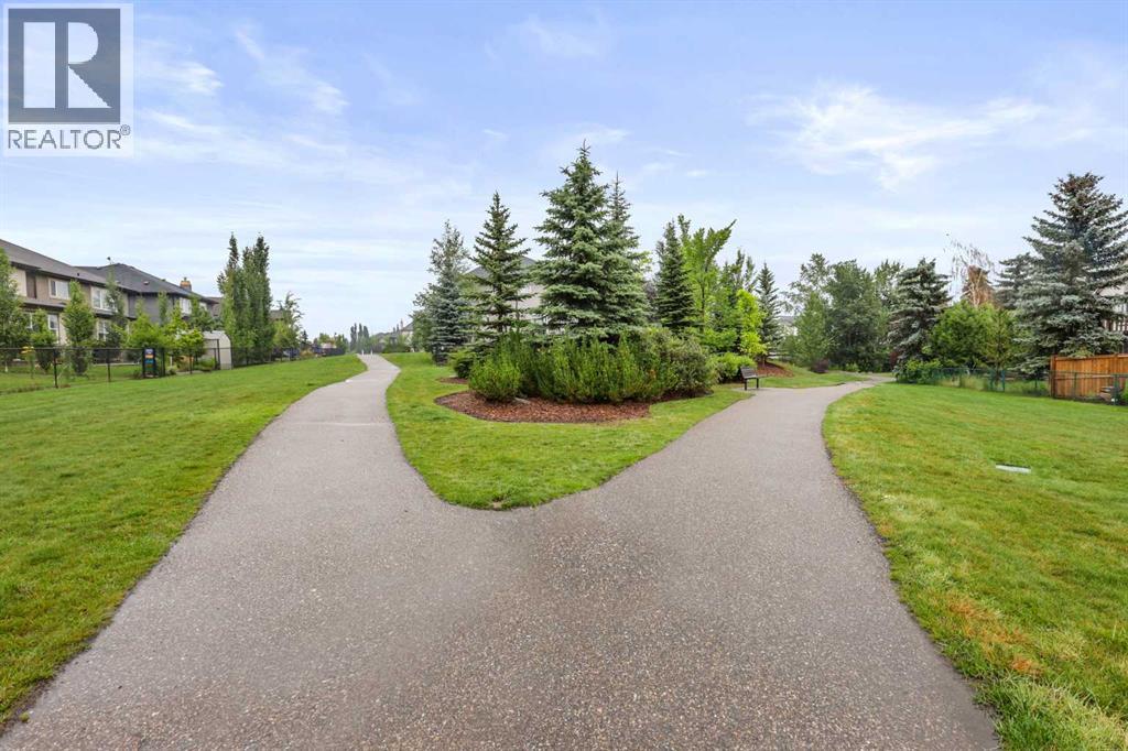 Single Family House for Sale in  Quarry Way SE Douglasdale/Glen Calgary 