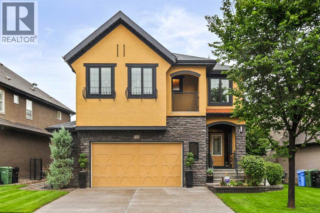 Single Family House for Sale in  Quarry Way SE Douglasdale/Glen Calgary 