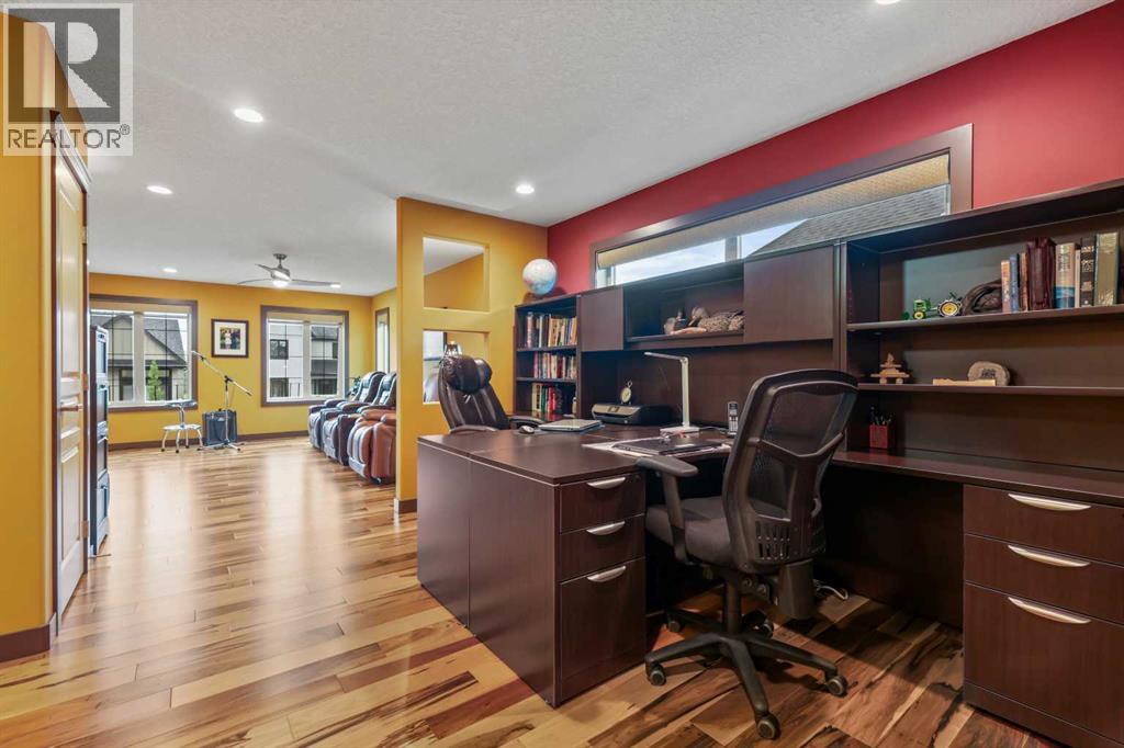 Single Family House for Sale in  Quarry Way SE Douglasdale/Glen Calgary 