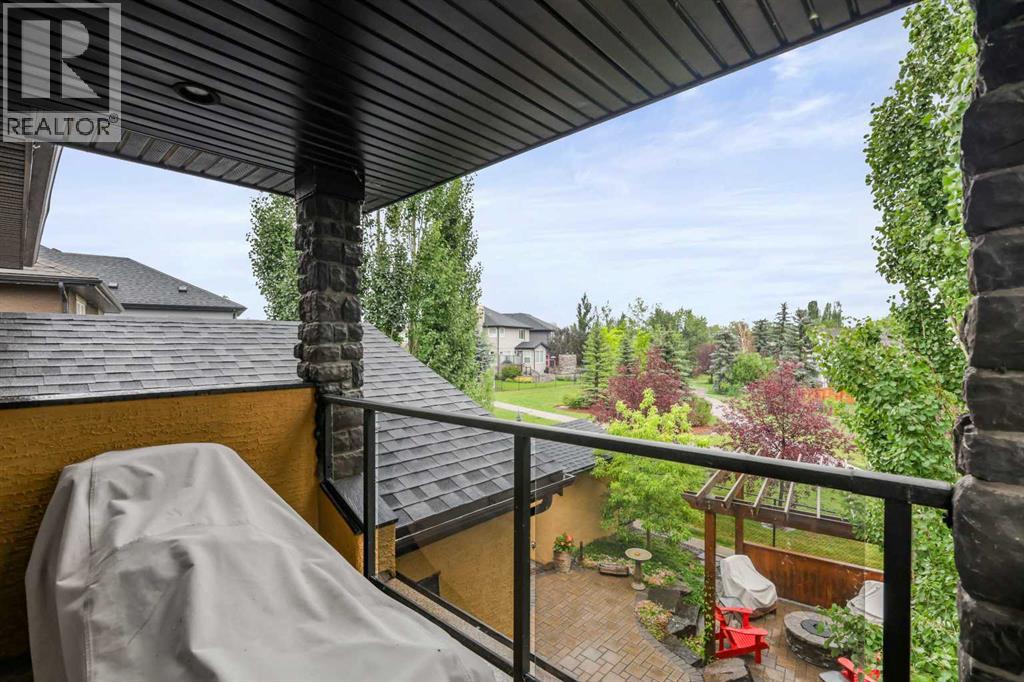 Single Family House for Sale in  Quarry Way SE Douglasdale/Glen Calgary 