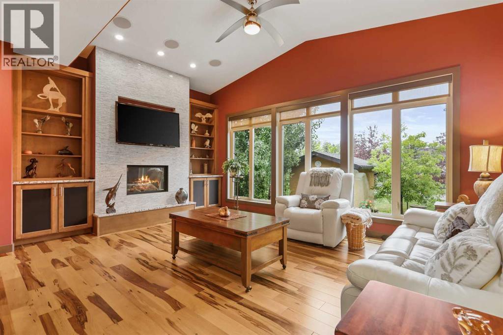 Single Family House for Sale in  Quarry Way SE Douglasdale/Glen Calgary 