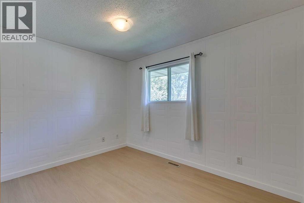 Single Family House Bungalow for Sale in  Dover Ridge Drive SE Dover Calgary 