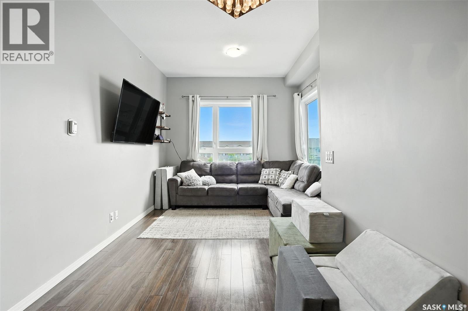 Single Family House Low rise for Sale in   Maningas BEND Saskatoon 