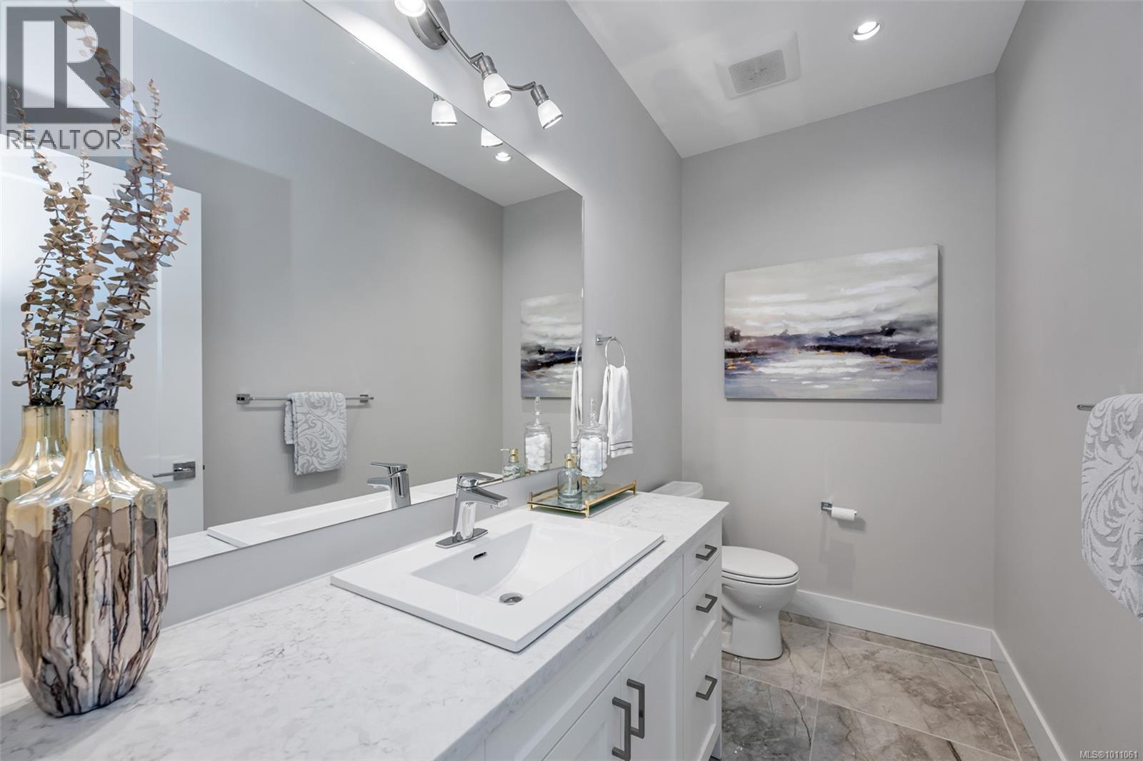 Photo 18 of 3315 West Oak Pl, Langford BC