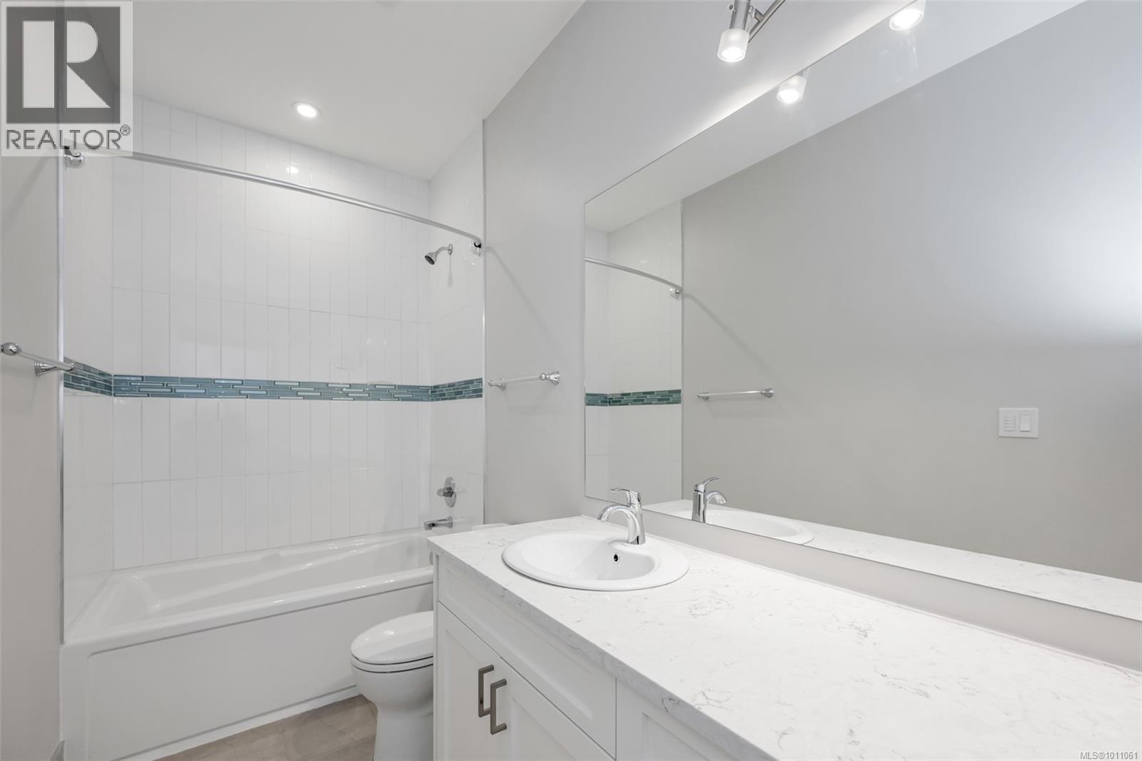 Photo 6 of 3315 West Oak Pl, Langford BC