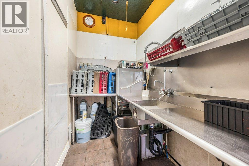 Photo 37 of 2916 30th Avenue, Vernon BC