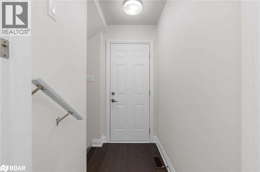 Photo 6 of 42 Periwinkle Road, Midhurst ON