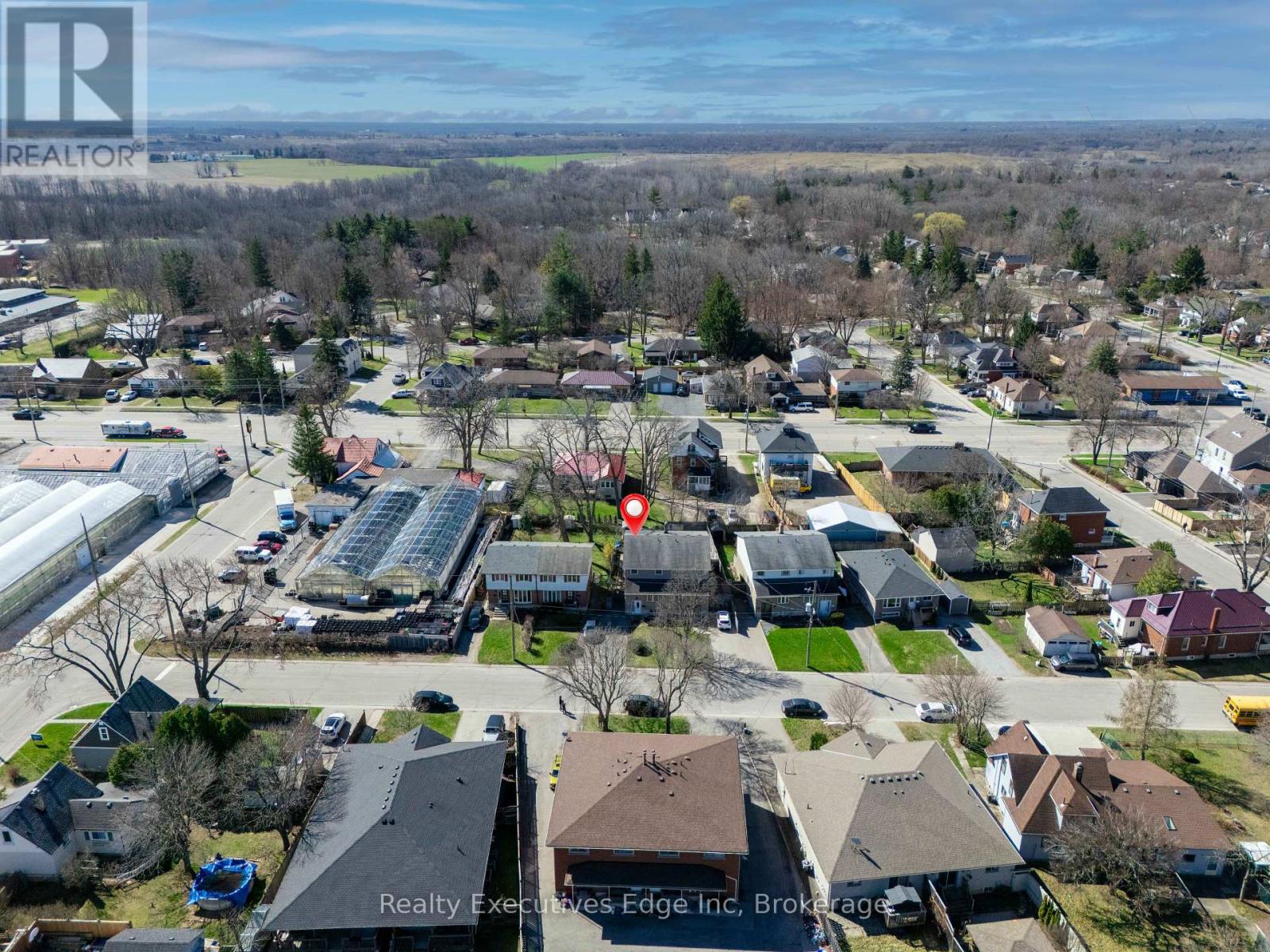 Photo 15 of 9 Hampton Street, Brantford ON