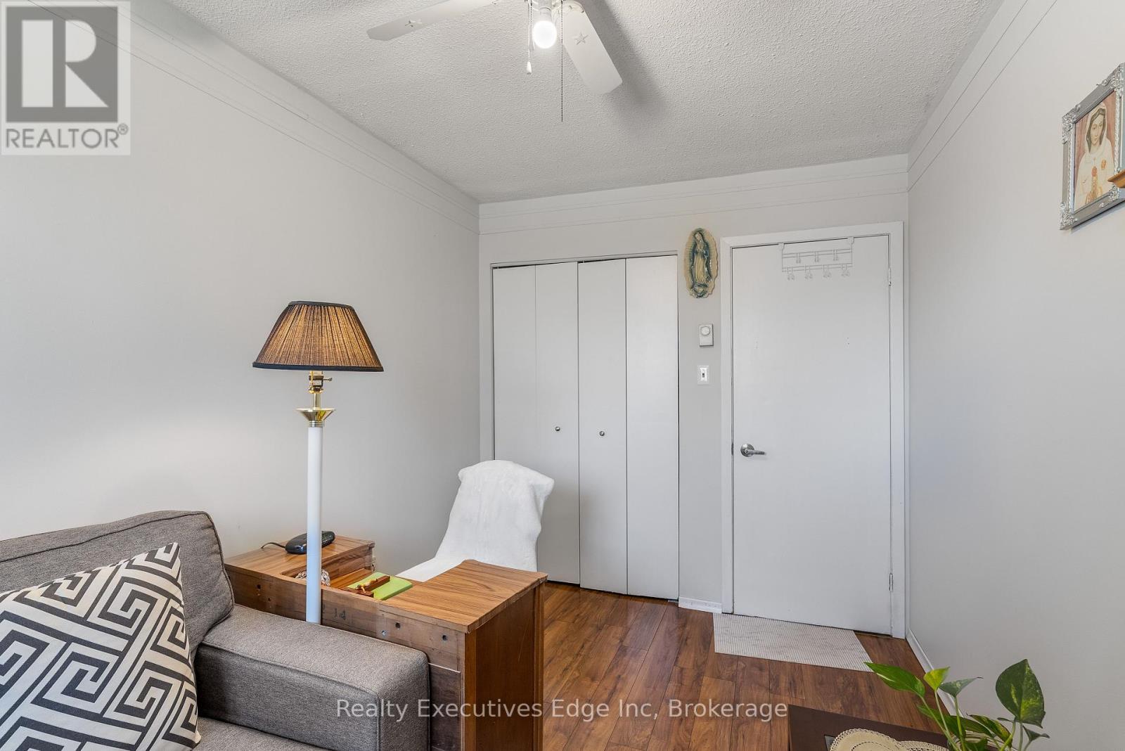 Photo 21 of 9 Hampton Street, Brantford ON