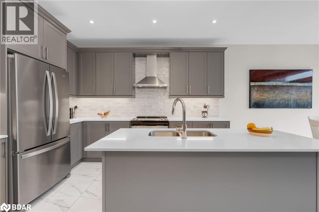 Photo 8 of 42 Periwinkle Road, Midhurst ON