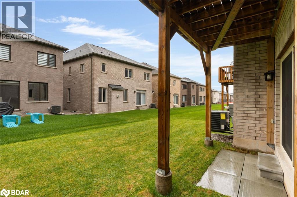 Photo 32 of 42 Periwinkle Road, Midhurst ON