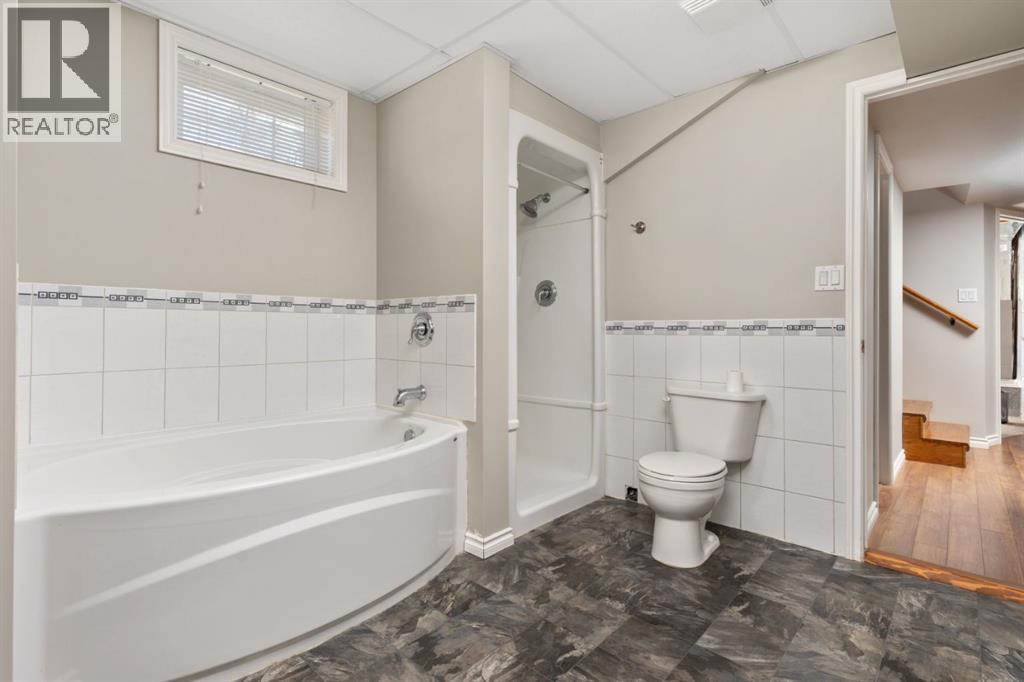 Photo 30 of 5410 51 Avenue, Daysland AB