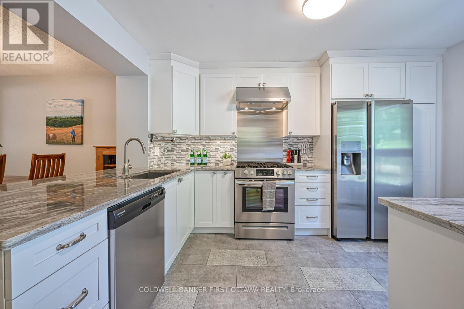 Photo 14 of 154 Mcclintock Way, Ottawa ON