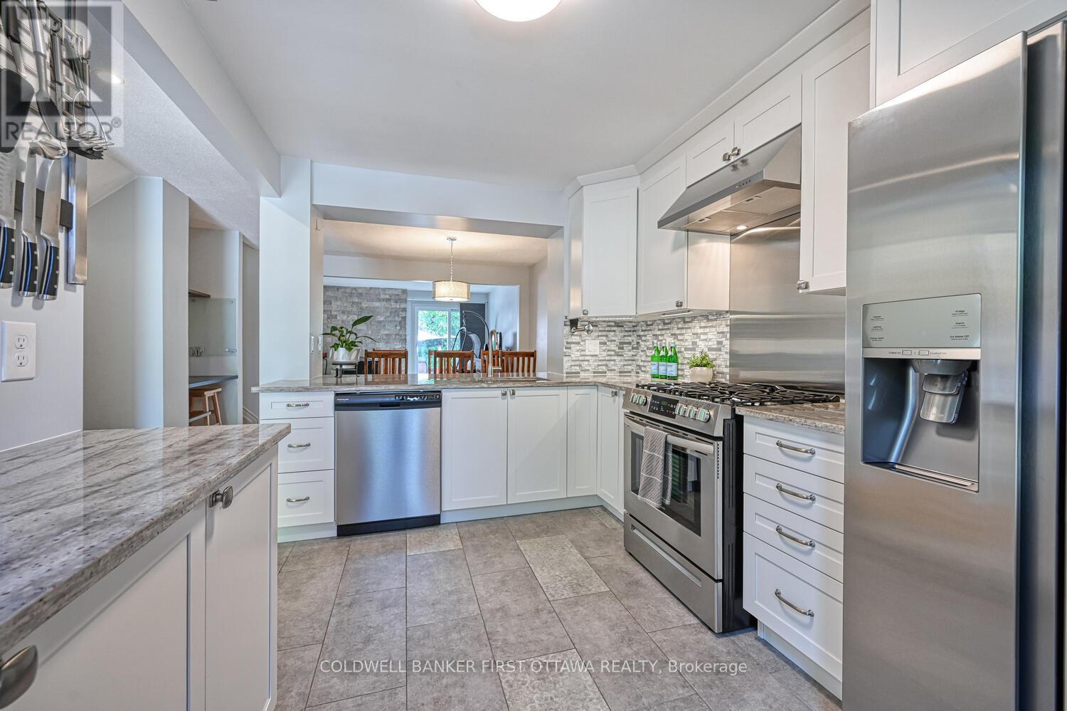 Photo 15 of 154 Mcclintock Way, Ottawa ON