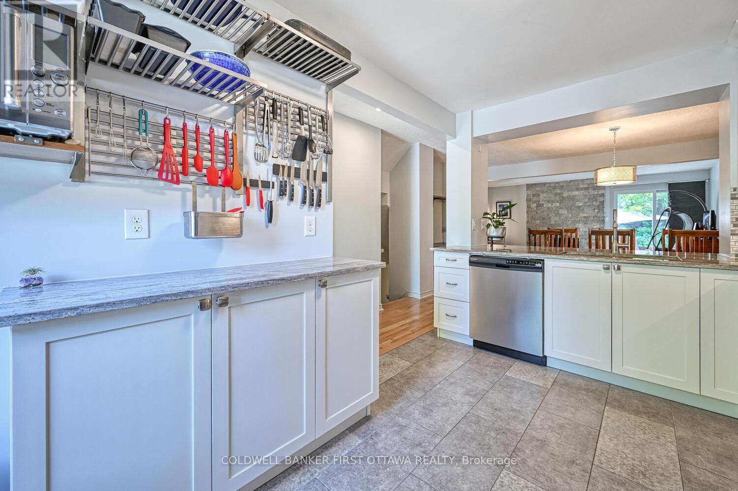 Photo 17 of 154 Mcclintock Way, Ottawa ON