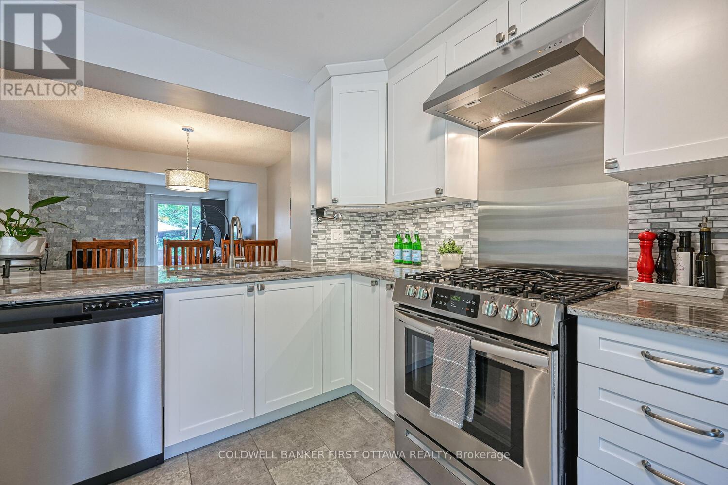 Photo 18 of 154 Mcclintock Way, Ottawa ON