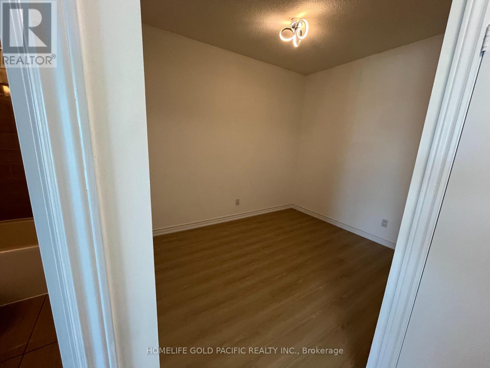 Photo 24 of 604 1328 Birchmount Road, Toronto ON