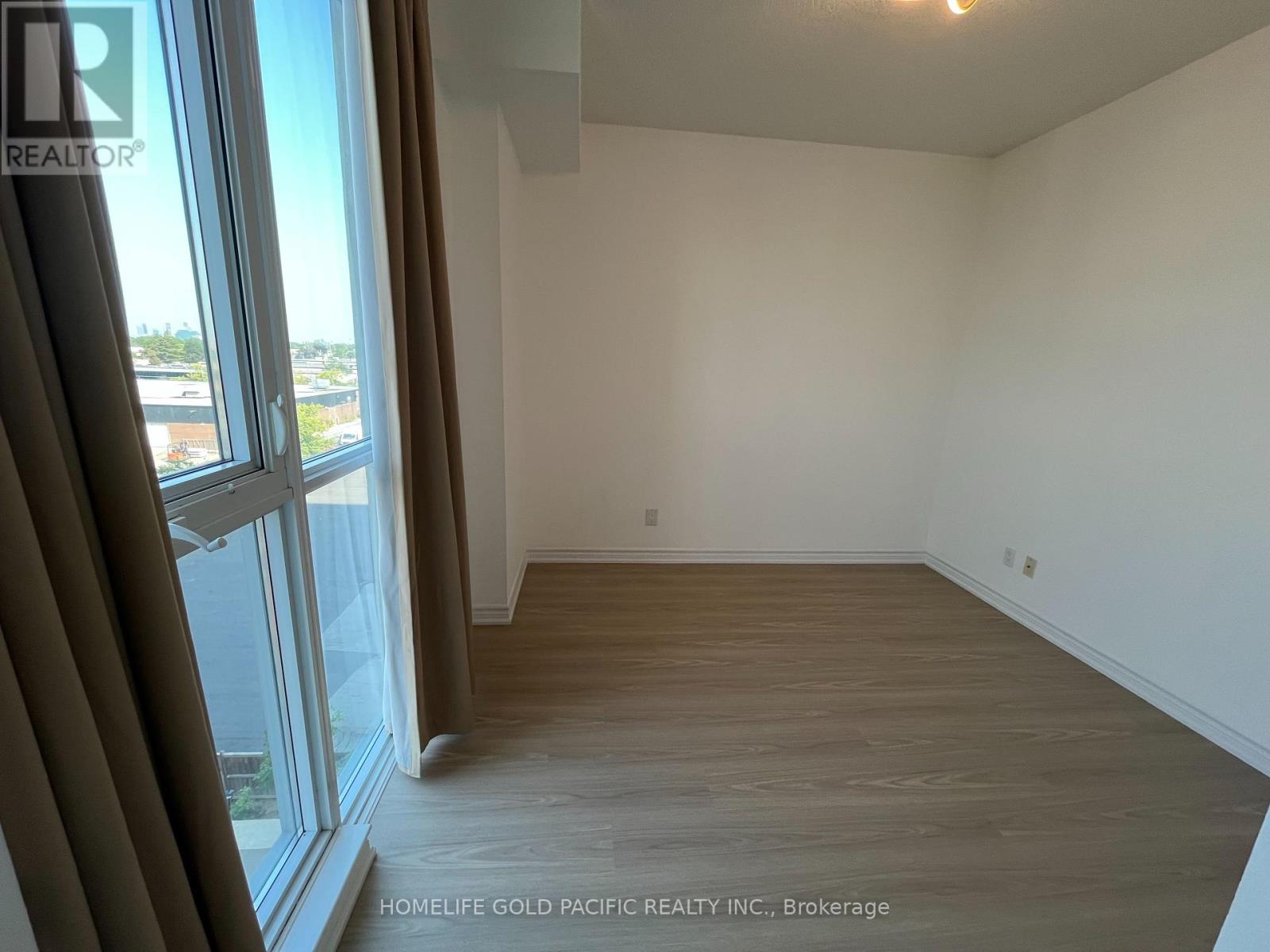 Photo 21 of 604 1328 Birchmount Road, Toronto ON