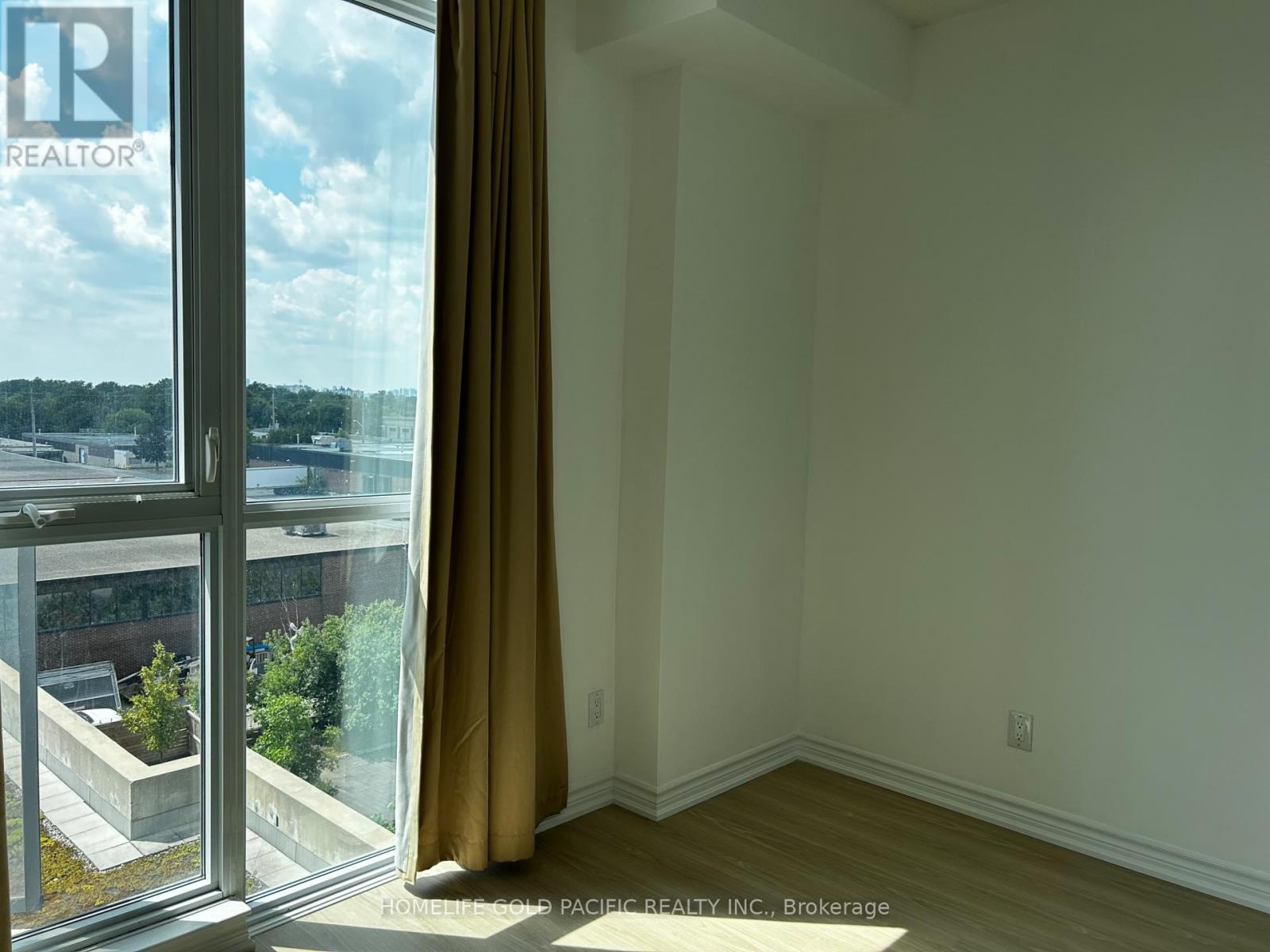 Photo 20 of 604 1328 Birchmount Road, Toronto ON