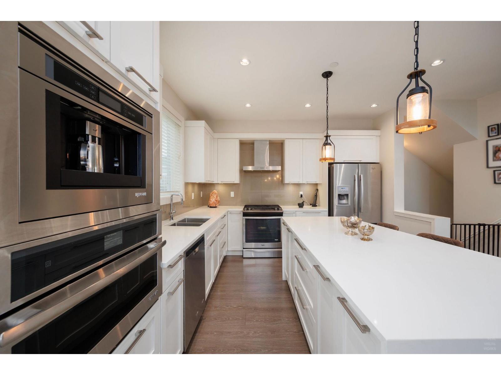 Photo 12 of 12 7665 209 Street, Langley BC