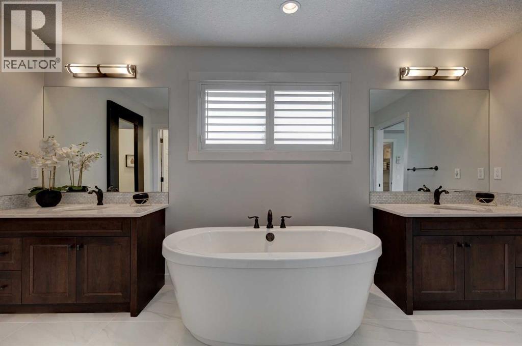 Single Family House for Sale in  Cranbrook Crescent SE Cranston Calgary 