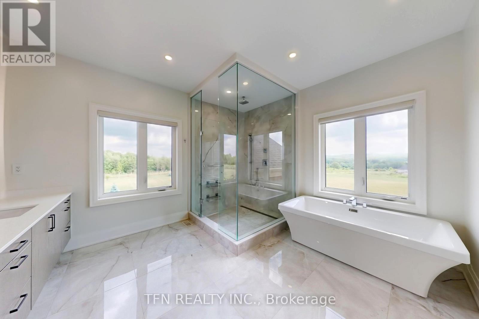 Photo 12 of 258 Amos Drive, Caledon ON