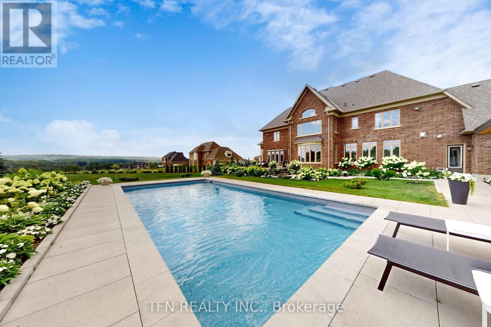 Photo 1 of 258 Amos Drive, Caledon ON