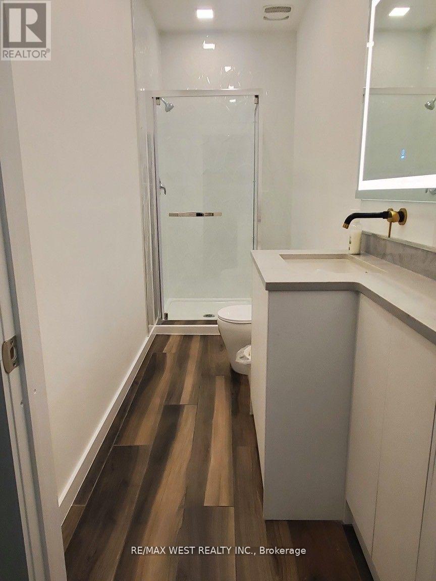 Photo 7 of 102 136 Sixteenth Street, Toronto ON