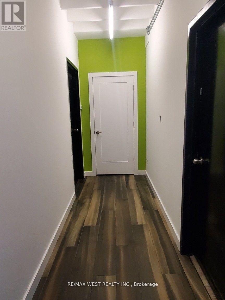 Photo 2 of 102 136 Sixteenth Street, Toronto ON
