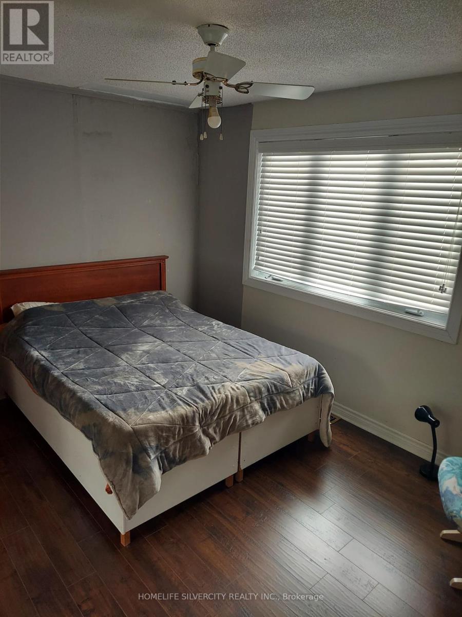 Photo 10 of 10263 Goreway Drive, Brampton ON