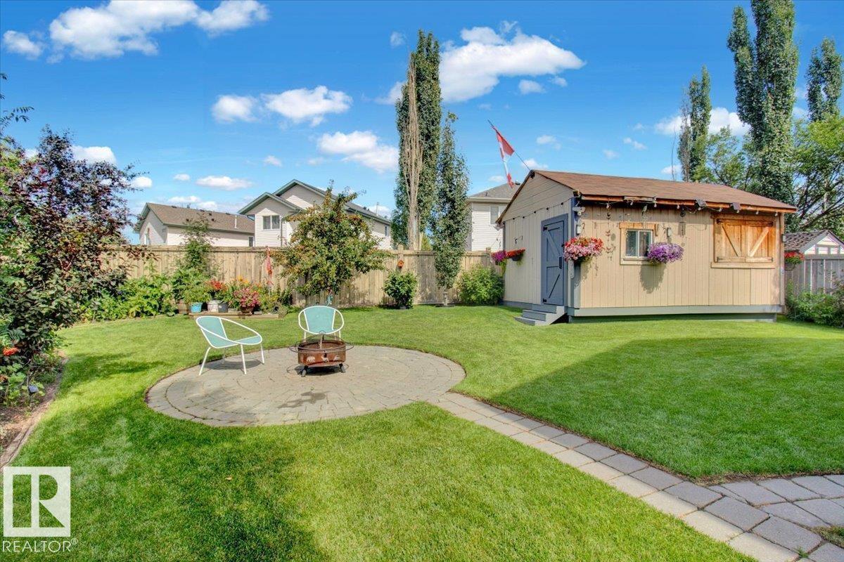 Photo 1 of 3372 25 Av Nw, Edmonton AB