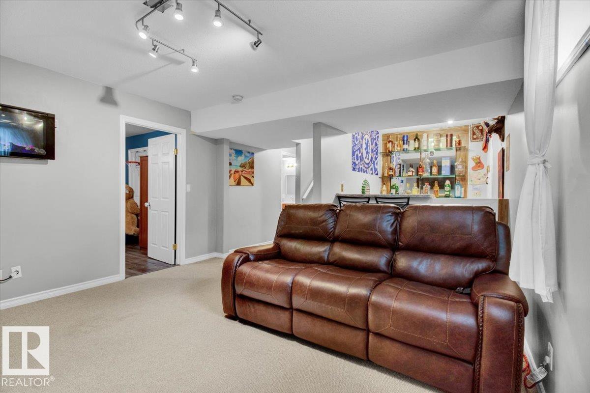 Photo 28 of 3372 25 Av Nw, Edmonton AB