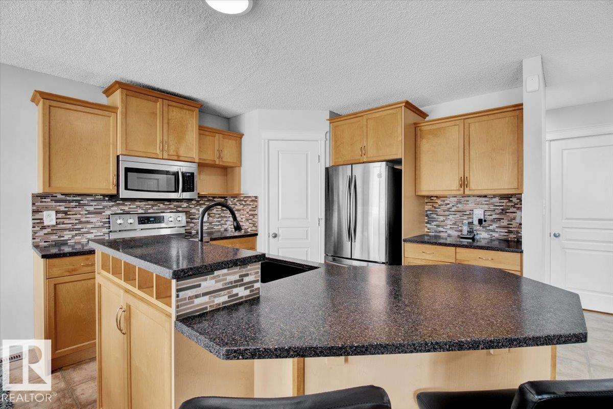 Photo 26 of 3372 25 Av Nw, Edmonton AB
