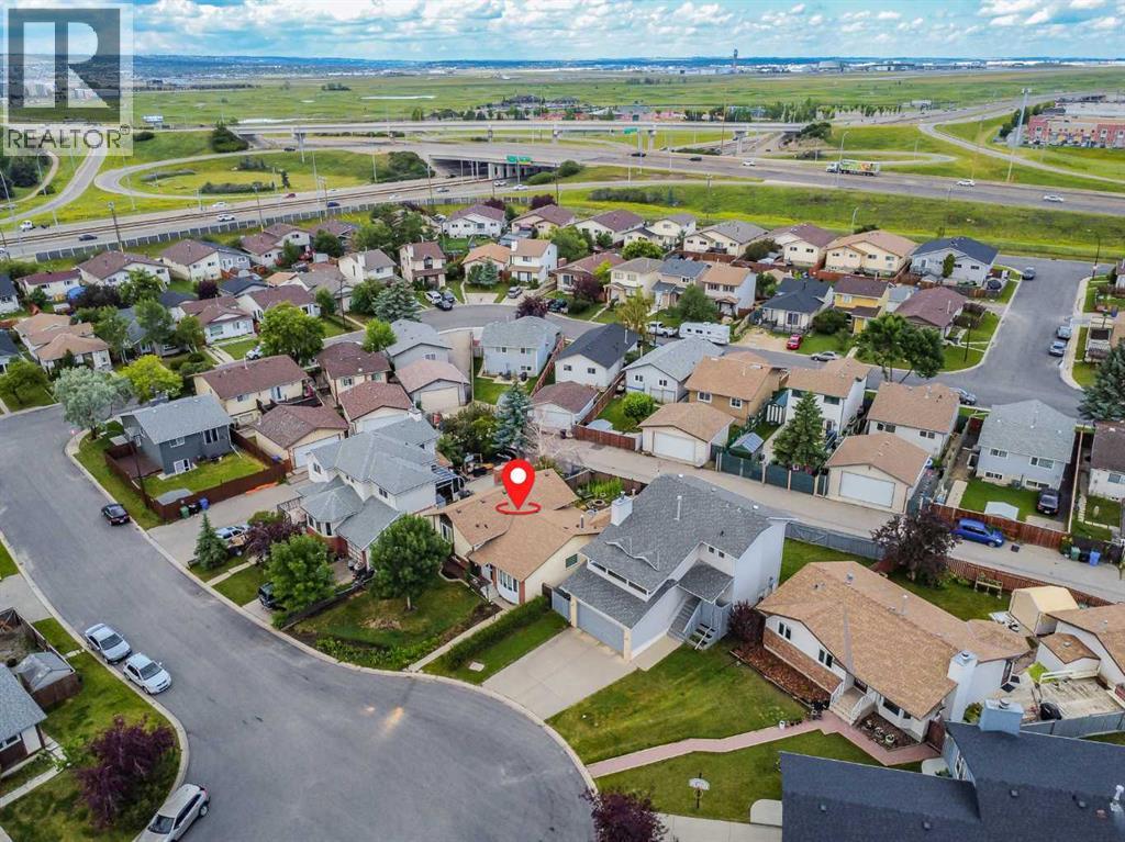 Single Family House 4 Level for Sale in  Whitworth Place NE Whitehorn Calgary 