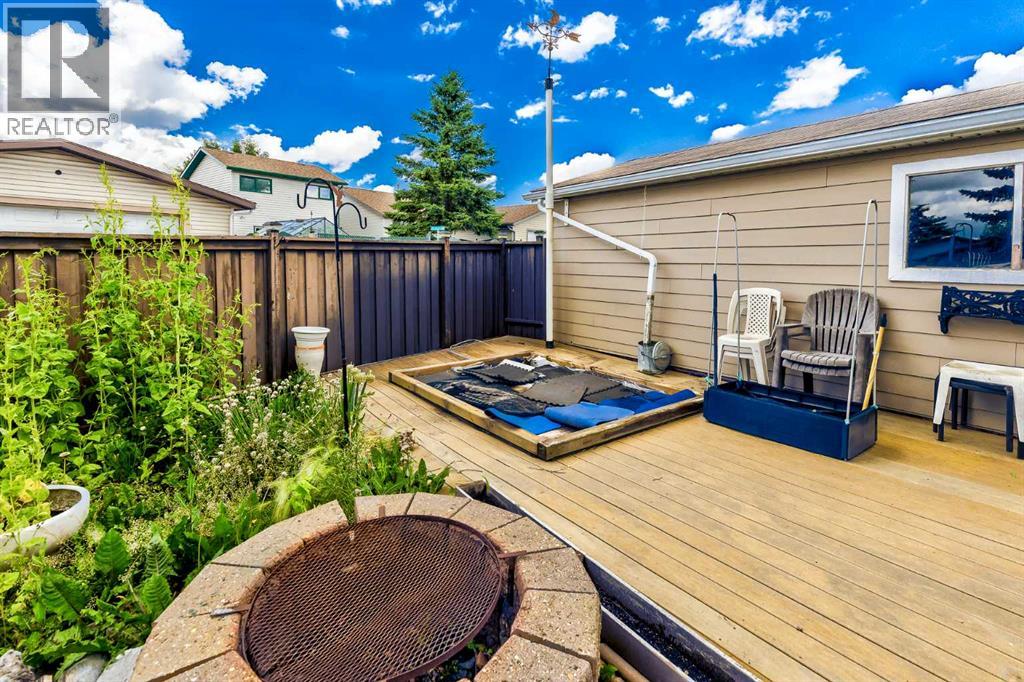 Single Family House 4 Level for Sale in  Whitworth Place NE Whitehorn Calgary 