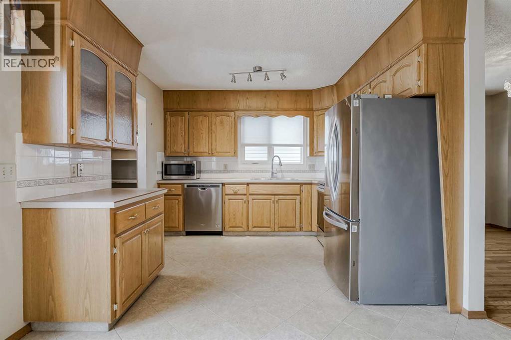 60 Whitworth Place NE, Calgary, Alberta