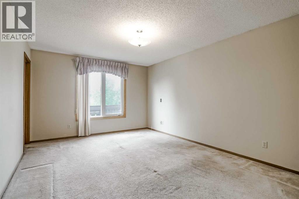 Single Family House 4 Level for Sale in  Whitworth Place NE Whitehorn Calgary 