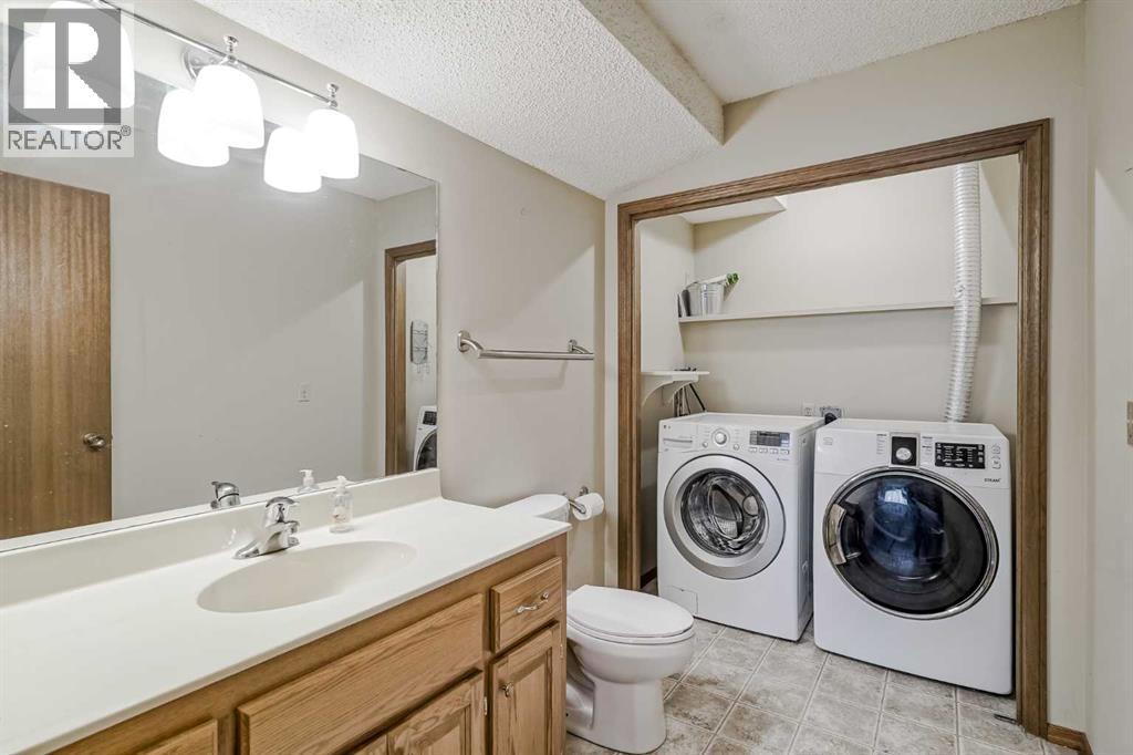 Single Family House 4 Level for Sale in  Whitworth Place NE Whitehorn Calgary 