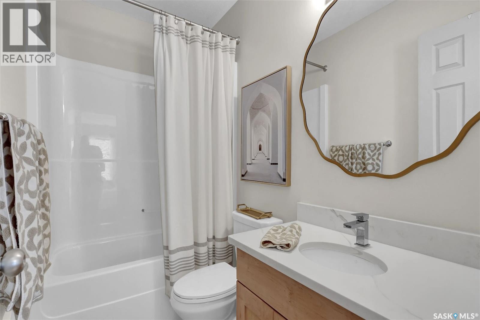 Single Family House Bungalow for Sale in   Windsor Park ROAD Regina 