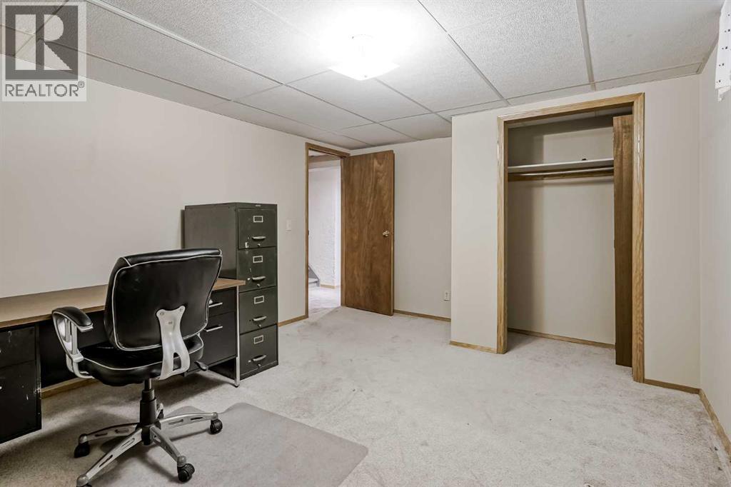 Single Family House 4 Level for Sale in  Whitworth Place NE Whitehorn Calgary 